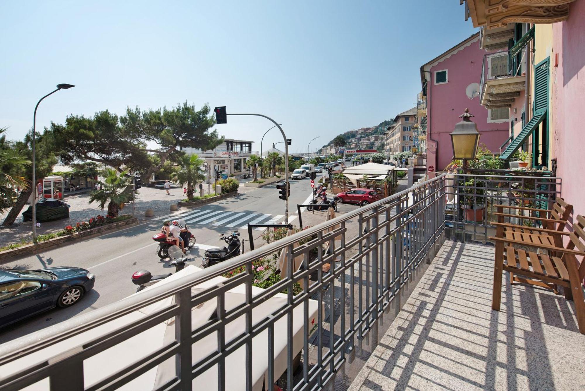 La Finestra Sul Mare Leilighet Arenzano Eksteriør bilde